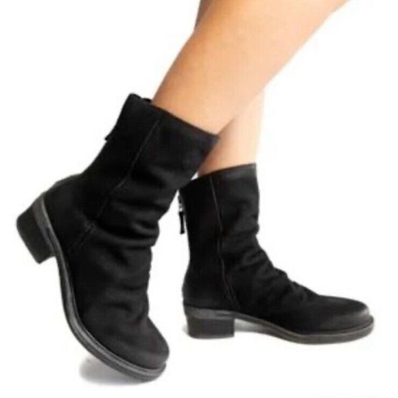 OTBT‎ Fernweh Black Leather Slouchy Mid Shaft Boots Sz 7.5 Goth Grunge Zip Back - Picture 1 of 7